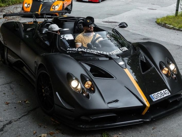 Siêu phẩm Pagani Zonda HP Barchetta trở lại sau tai nạn cách đây 2 năm