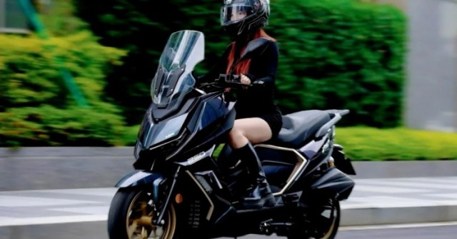 Xe ga 250cc mới trang bị xịn ăn đứt SH, đổ đầy bình xăng chạy 400 km