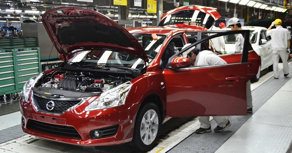 Buồn của Nissan: Buôn bán ế ẩm, phải lắp ráp xe cho hãng Trung Quốc để 