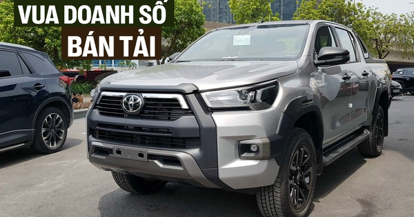 Toyota chiếm một nửa xe bán chạy nhất thế giới: Doanh số Corolla Cross tăng khủng nhất, Hilux bán ít ở Việt Nam nhưng leo top toàn cầu