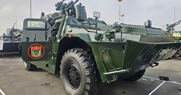Xe XTC-02 "made by Vietnam" lộ diện tại công trình top 10 thế giới: Biết bơi, vượt vật cản, chống đạn