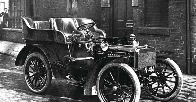 Ngắm xe siêu sang Rolls-Royce đầu tiên có tuổi đời 120 tuổi