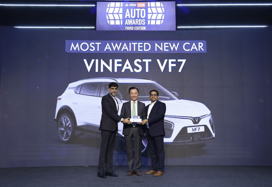 VinFast VF7 được vinh danh là 