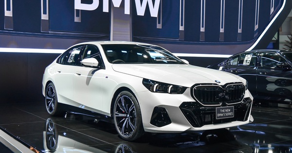 BMW X3 và 5-Series thế hệ mới chốt lịch ra mắt Việt Nam: Thay đổi diện mạo, bạt ngàn công nghệ