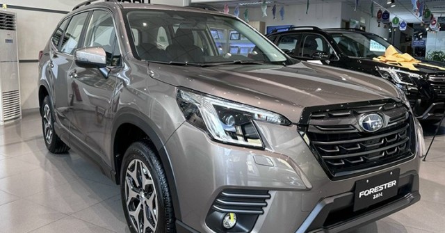 Subaru Forester giảm giá mạnh 5 chiếc xe VIN 2022