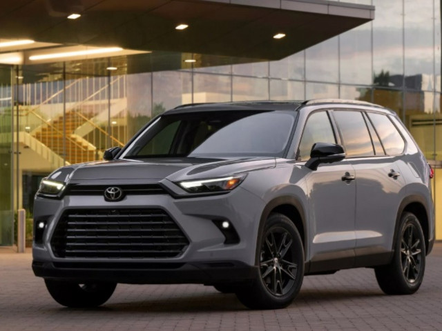 Toyota Grand Highlander 2026 ra mắt: Giá tăng nhẹ, trang bị gần như giữ nguyên