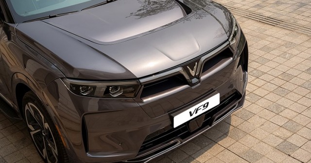Giá xe VinFast VF 9 niêm yết và lăn bánh tháng 9/2025