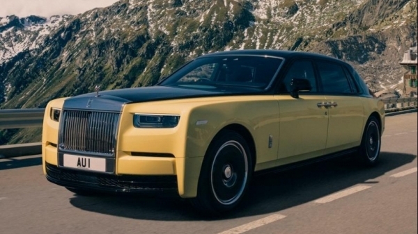 Cận cảnh Rolls-Royce Phantom VIII ‘Goldfinger’