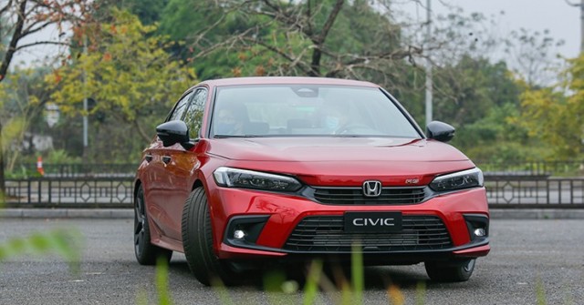Giá xe Honda Civic tháng 5/2024, giảm 100% lệ phí trước bạ