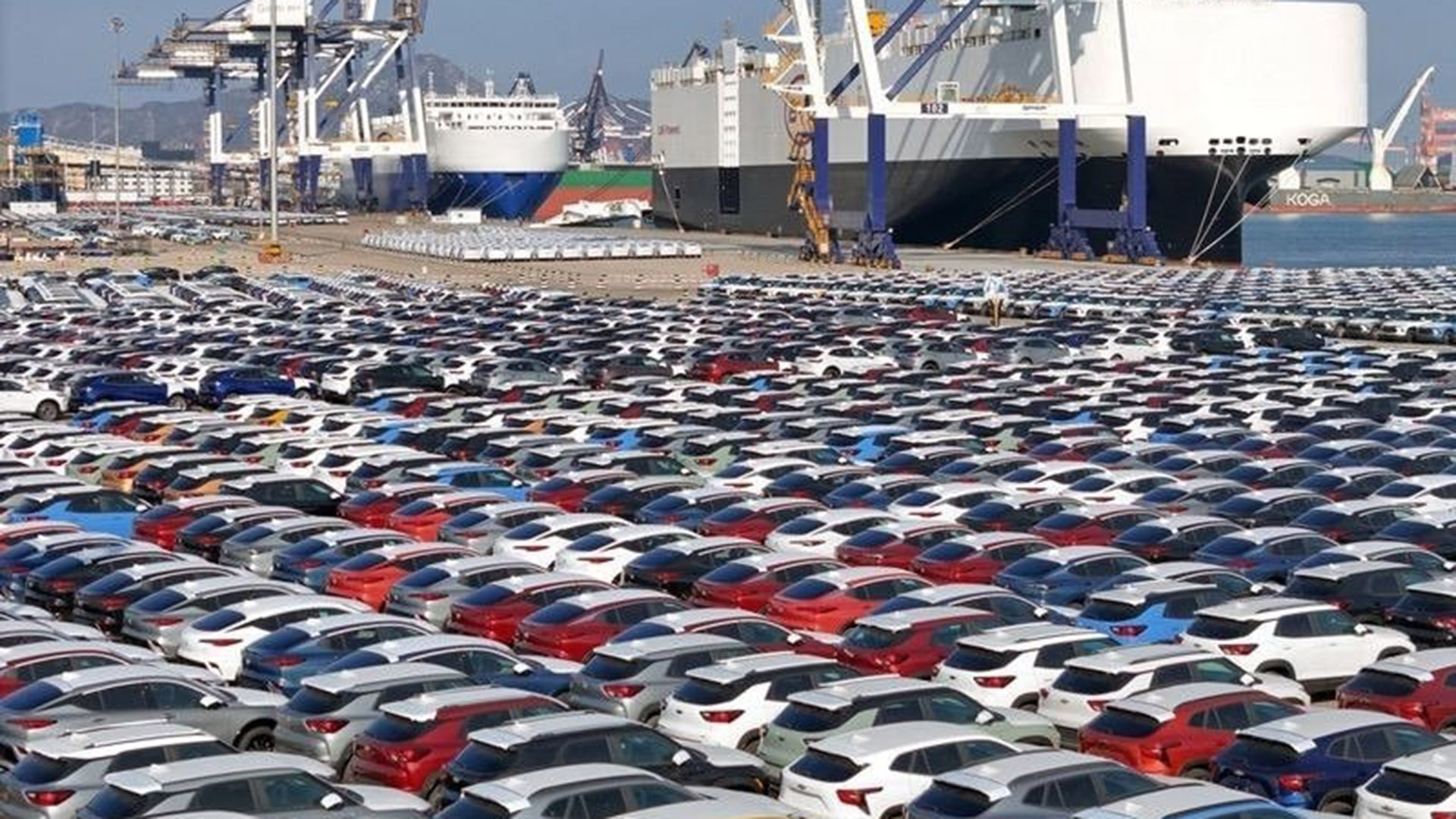 Ô tô điện Trung Quốc “hủy diệt” nhau, “cuộc chiến” lan ra thế giới