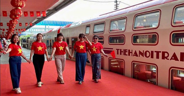 Chuyến tàu 2 tầng cải tạo từ toa xe cũ, chạy qua 5 ga: Thông tin mới nhất về giá vé, thời gian chạy