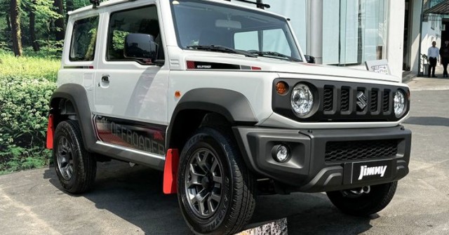 Suzuki Jimny giảm giá lên đến 80 triệu đồng vẫn vắng khách