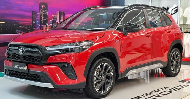 Toyota Corolla Cross HEV được thay đổi cụm pin mới