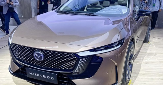 Cận cảnh xe điện Mazda EZ-6 vừa ra mắt