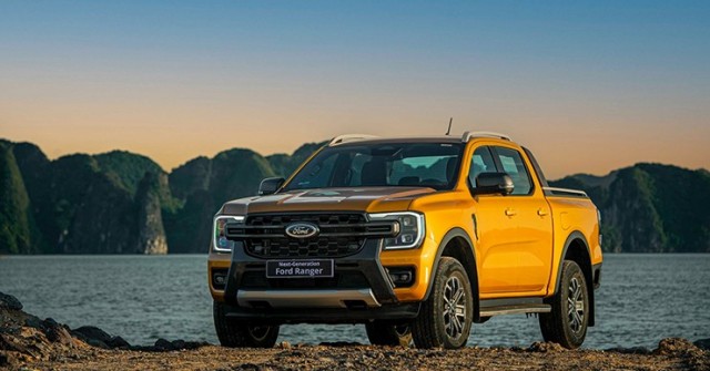 Giá xe Ford Ranger tháng 5/2025, ưu đãi 50% lệ phí trước bạ