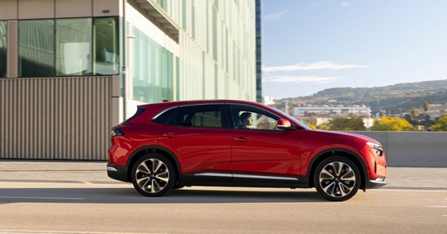 VinFast VF 8 – SUV 5 chỗ ưu đãi cả trăm triệu đồng, xứng đáng từng xu