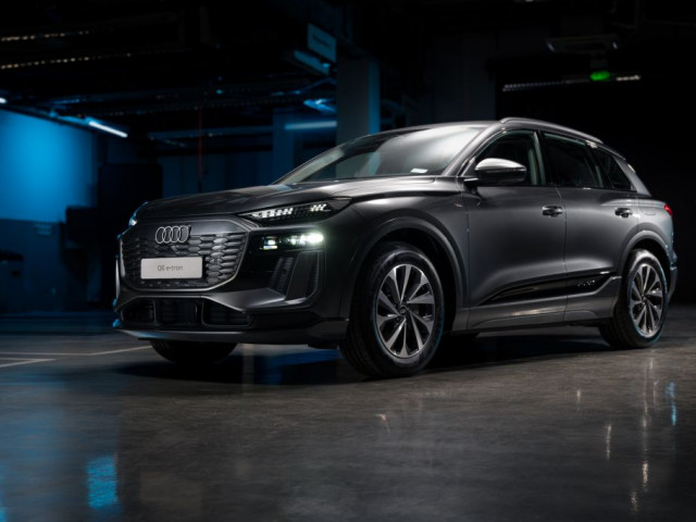 Audi Q6 e-tron ra mắt Việt Nam: Crossover điện giá 3,199 tỷ đồng