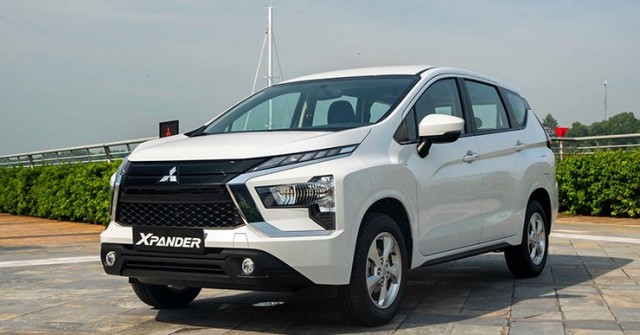 Lý do khiến Mitsubishi Xpander cho Toyota Veloz Cross “hít khói”