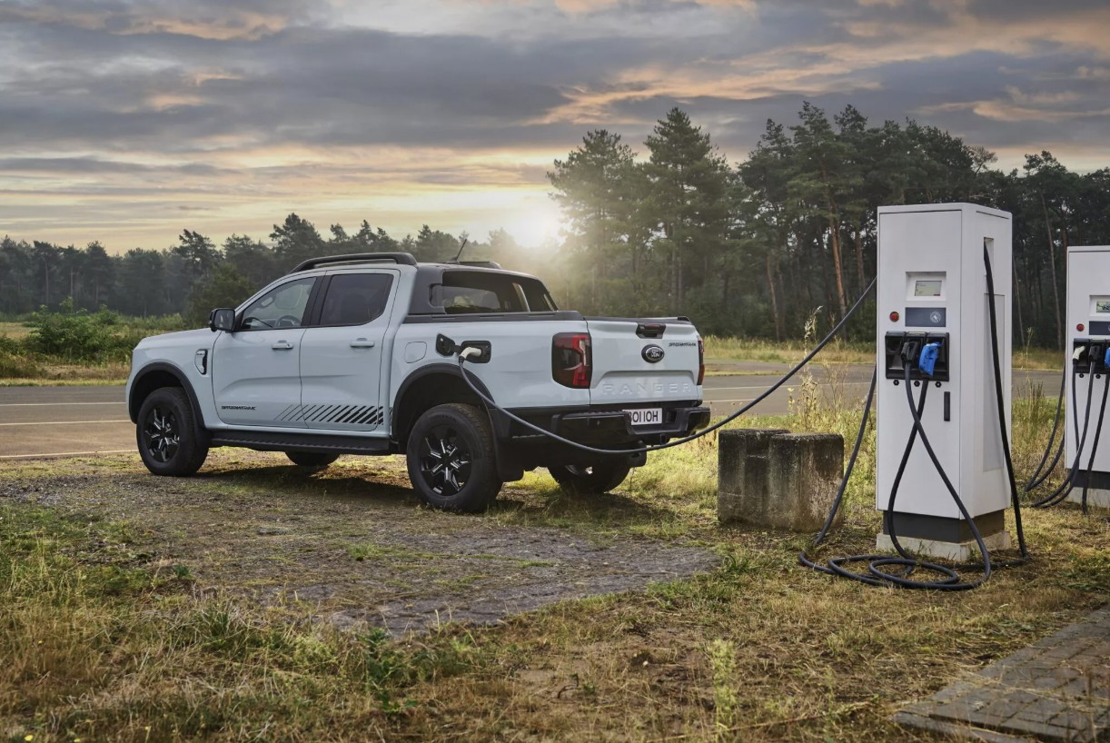 Ford Ranger mới sở hữu một tính năng thường chỉ có trên xe điện