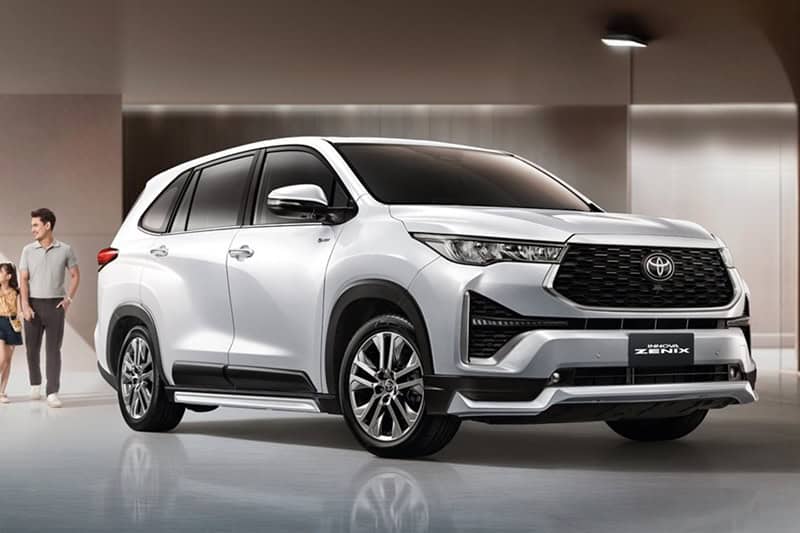 Toyota Innova Zenix Hybrid 2025 ra mắt: Nâng cấp trang bị, giá quy đổi từ 1,1 tỷ