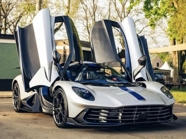 Aston Martin Valhalla bản thương mại đầu tiên chính thức lăn bánh sau 6 năm ra mắt