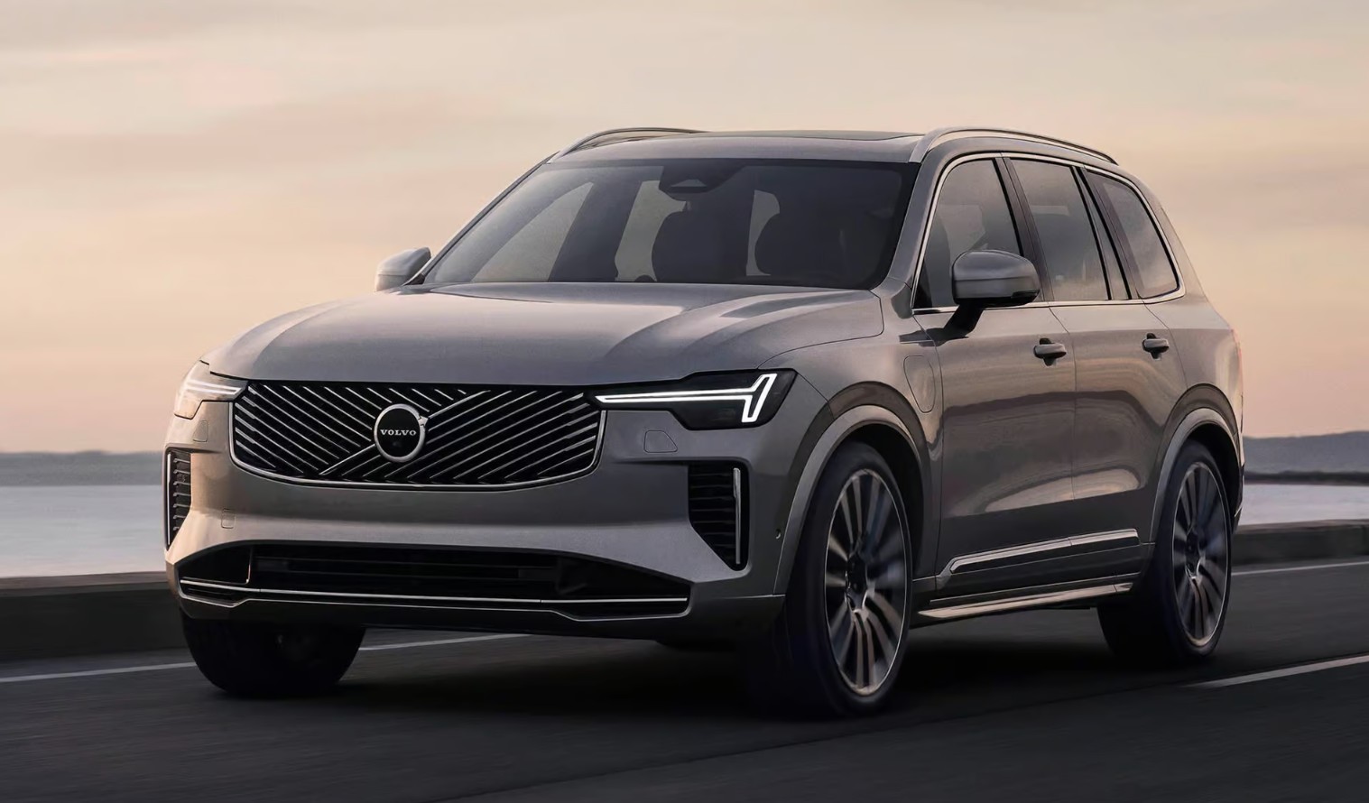 Volvo XC90 Facelift 2025 ra mắt với loạt nâng cấp đáng chú ý