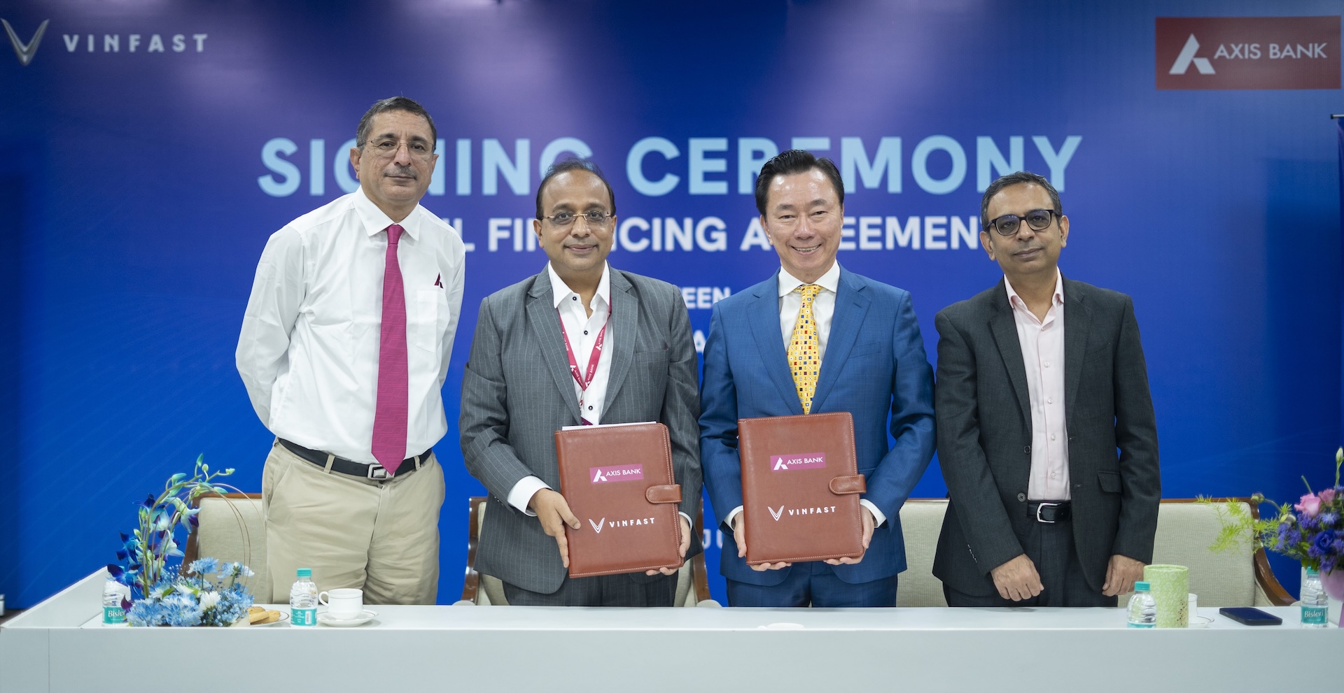 VinFast bắt tay với Axis Bank, triển khai giải pháp tài chính toàn diện cho xe điện tại Ấn Độ