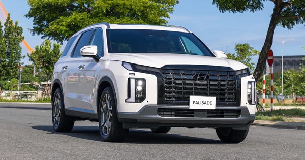 Giá xe Hyundai giảm mạnh tháng Ngâu: Palisade chạm đáy, Accent dễ xuống dưới 400 triệu đồng