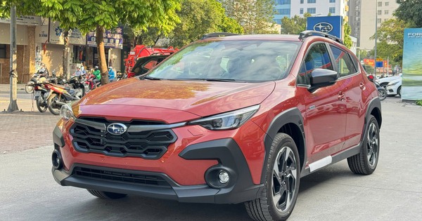 Subaru Crosstrek giảm tới 139 triệu đồng tại đại lý: Bản hybrid giảm nhiều nhất nhưng vẫn đắt ngang Santa Fe tầm trung