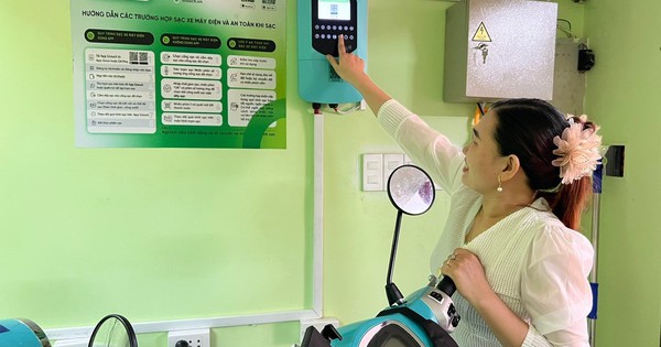 Quán cà phê kiêm trạm sạc xe điện: Chủ quán 