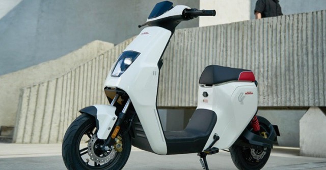 Xe máy điện Honda U-be giá 17 triệu đồng, đi 100 km/lần sạc
