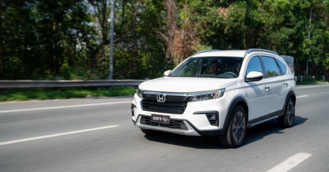 Ưu nhược điểm của Honda BR-V khi so kè với Toyota Veloz Cross