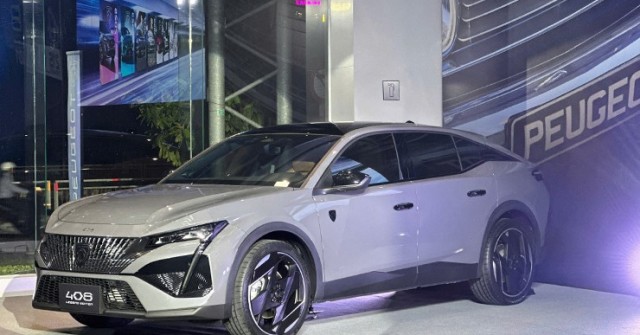 Cận cảnh Peugeot 408 giới hạn 215 chiếc tại Việt Nam