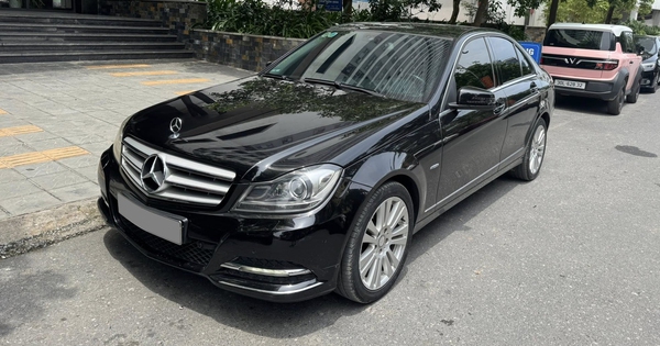 Rao chiếc Mercedes-Benz này chỉ hơn 200 triệu, người bán khẳng định: Xe 