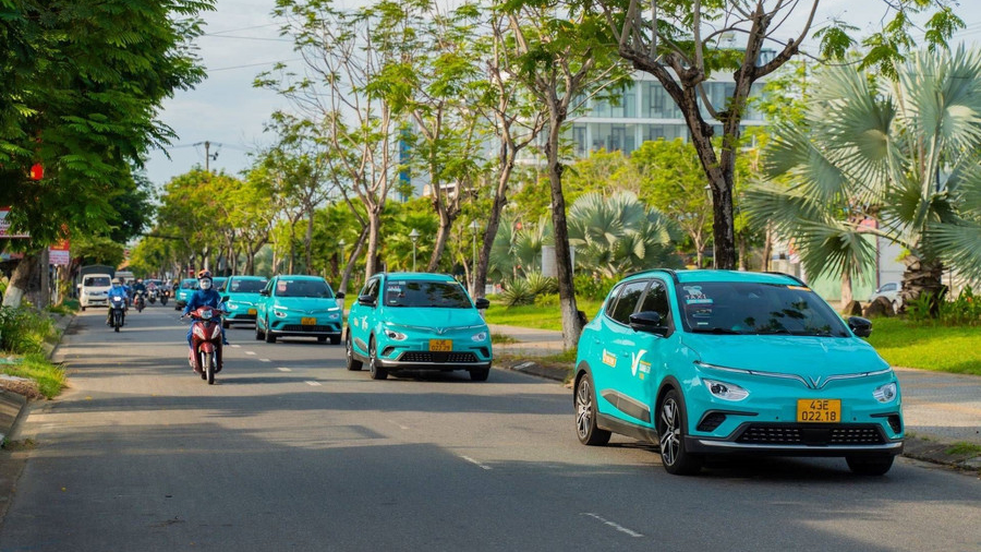 Hãng taxi điện Xanh SM có thêm đơn hàng mới, giao ngay 1.000 xe trong tháng 9