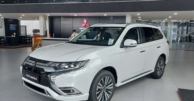 MItsubishi Outlander xe gia đình trong tầm giá 1 tỷ đồng liệu có xứng đáng?