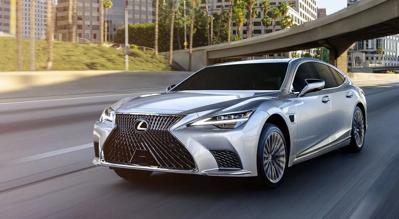 Lexus LS 2025 tăng giá bán, khởi điểm từ 81.685 USD