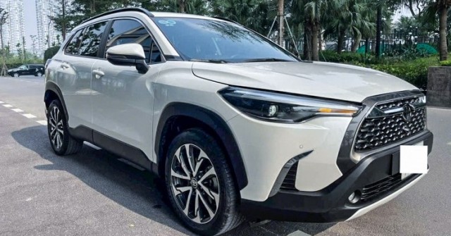 Toyota Corolla Cross bản 1.8V chạy lướt hơn 30.000km có giá bán ra sao?