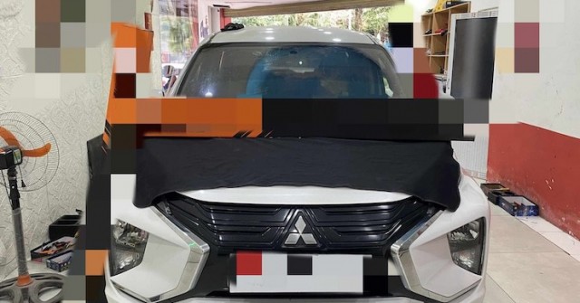 Chủ xe Mitsubishi Xpander tranh luận việc dán cách nhiệt, chống chói cho kính lái