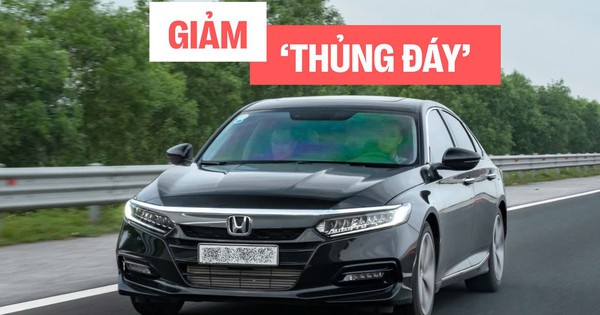 Giá Honda Accord lại ‘thủng đáy’: Giảm tới 280 triệu đồng, giá thực tế vẫn đắt hơn Mazda6 bản cao nhất, nhưng thua ở một điểm