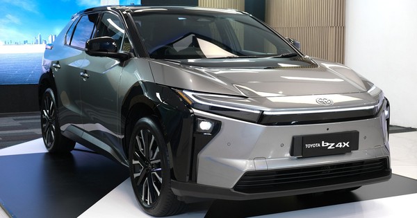 SUV điện của Toyota hút khách tại Thái Lan, chờ ngày về Việt Nam