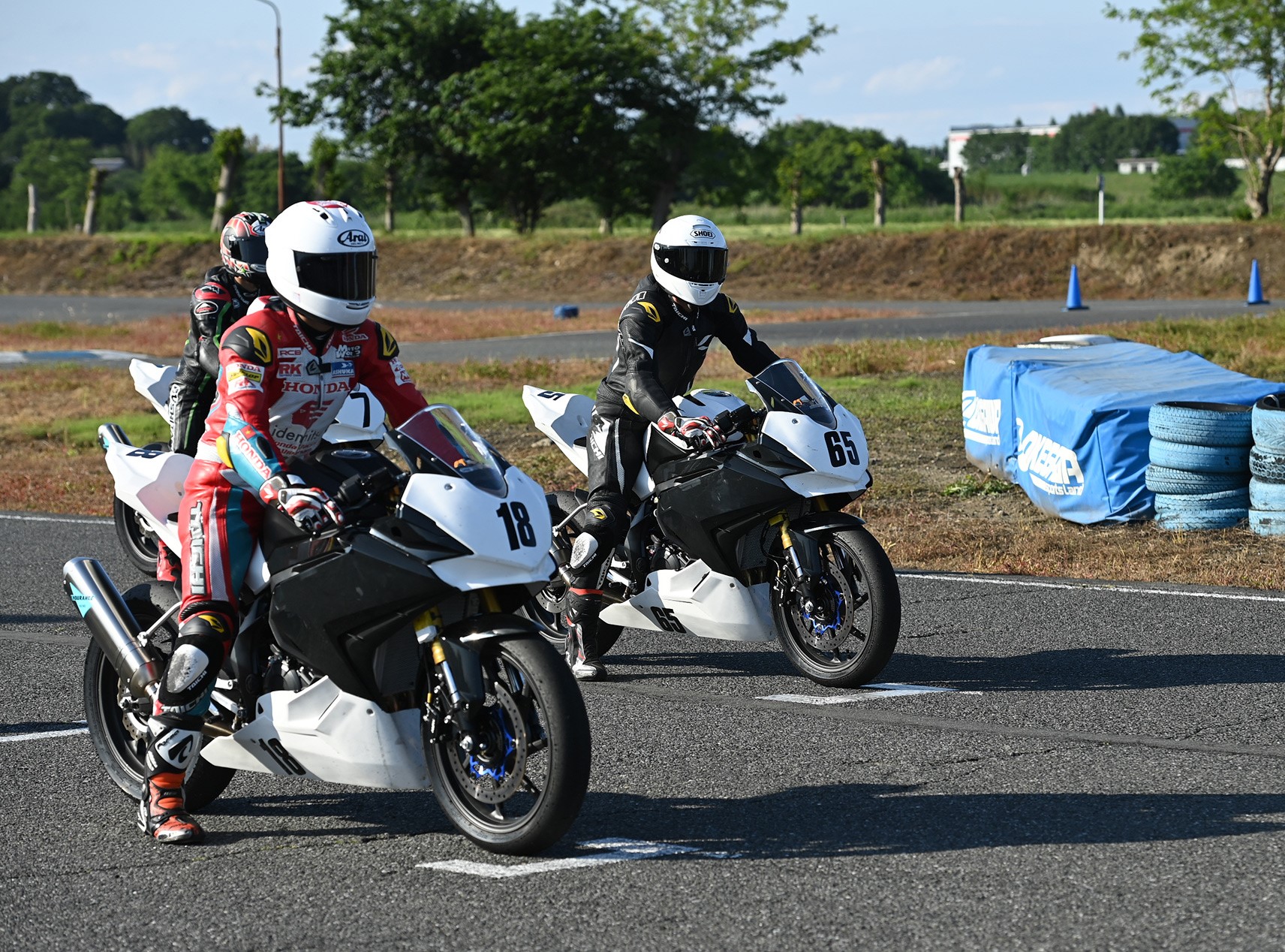 Các tay đua Honda Racing Vietnam hào hứng tập luyện tại trường đua Nhật Bản