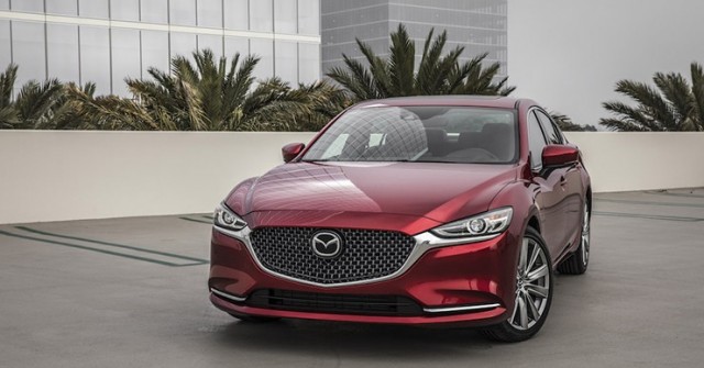 Giá xe Mazda6 tháng 6/2024, bản Signature từ 899 triệu đồng