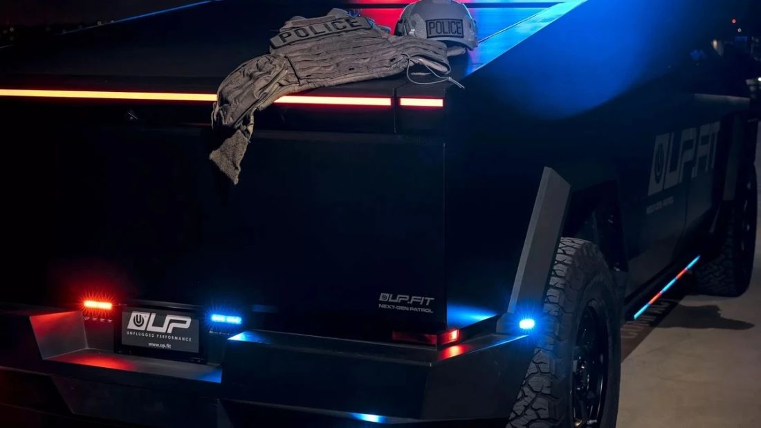 Mặc cho nhiều sự cố, xe điện Tesla Cybertruck vẫn có phiên bản cho cảnh sát