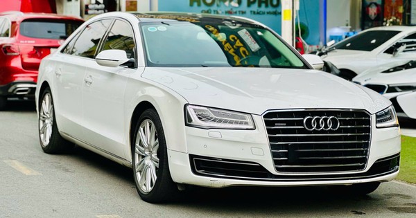 Rao Audi A8L 2017 giá 1,3 tỷ đồng, người bán chia sẻ: 5 tỷ không mua, giờ cũng không mua thì sao biết được 