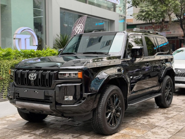 Toyota Việt Nam phản hồi tình trạng “bia kèm lạc” tại đại lý