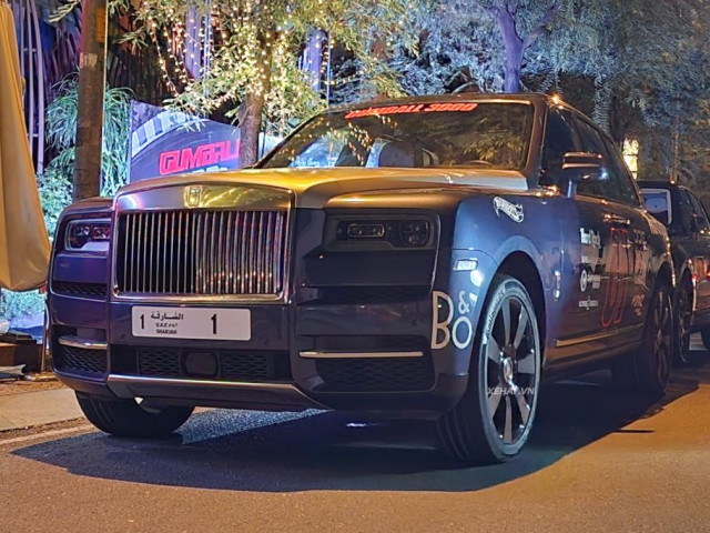 Rolls-Royce Cullinan đeo biển hoàng gia UAE tham dự Gumball 3000 đã có mặt tại Việt Nam