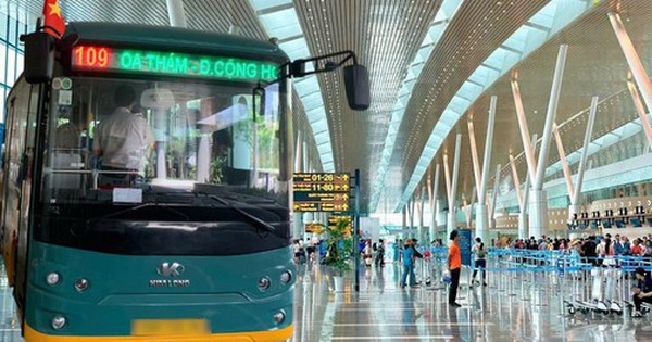 Chỉ tốn 5k để đi xe đến sân bay Tân Sơn Nhất, một cách quá hay mà cực ít người biết đến