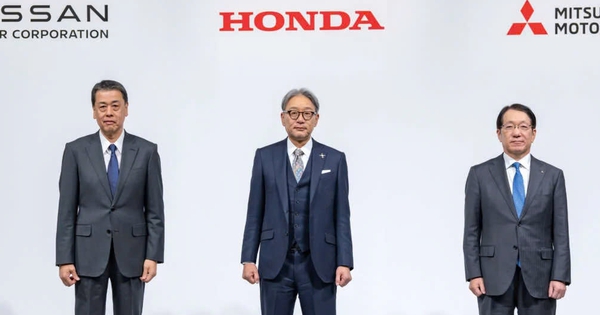 CEO Nissan Makoto Uchida sắp rời vị trí Giám đốc, mở lại khả năng sáp nhập với Honda