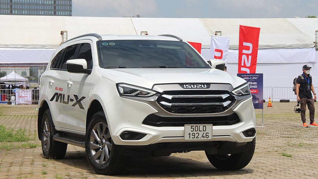 Hơn 700 xe Isuzu triệu hồi tại Việt Nam, lý do nằm ở đèn hậu và đèn biển số